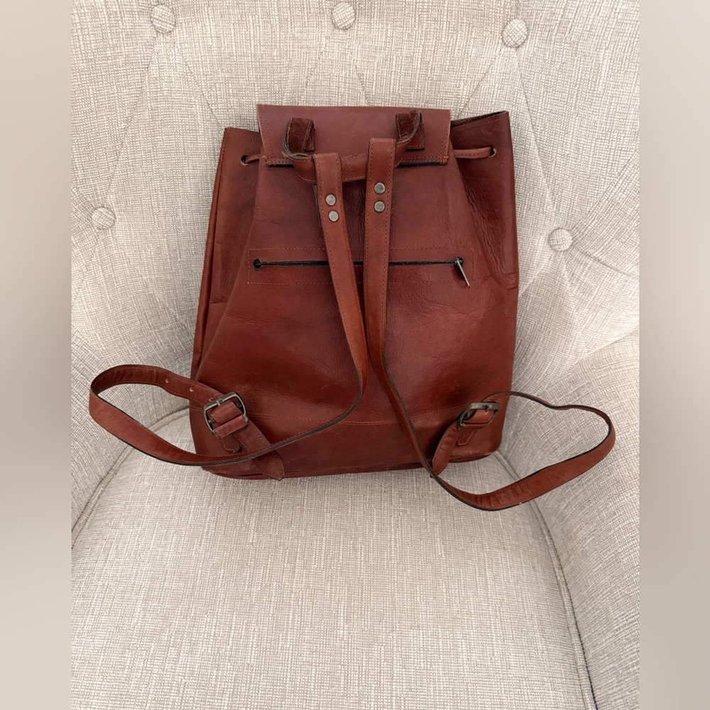 Vintage Brown Leather Backpack - Picture 6 of 15